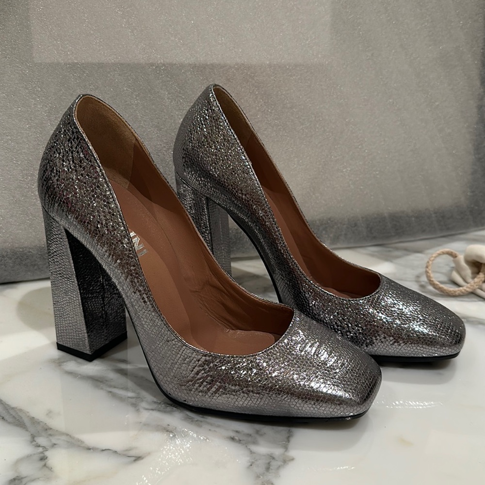 Pollini shoes NEW